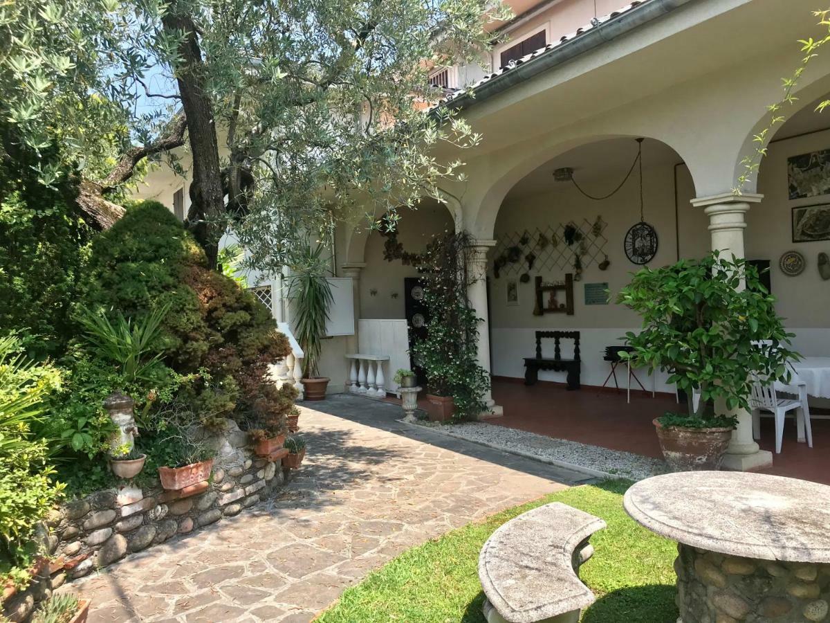 Casa Beretta Lägenhet Garda  Exteriör bild
